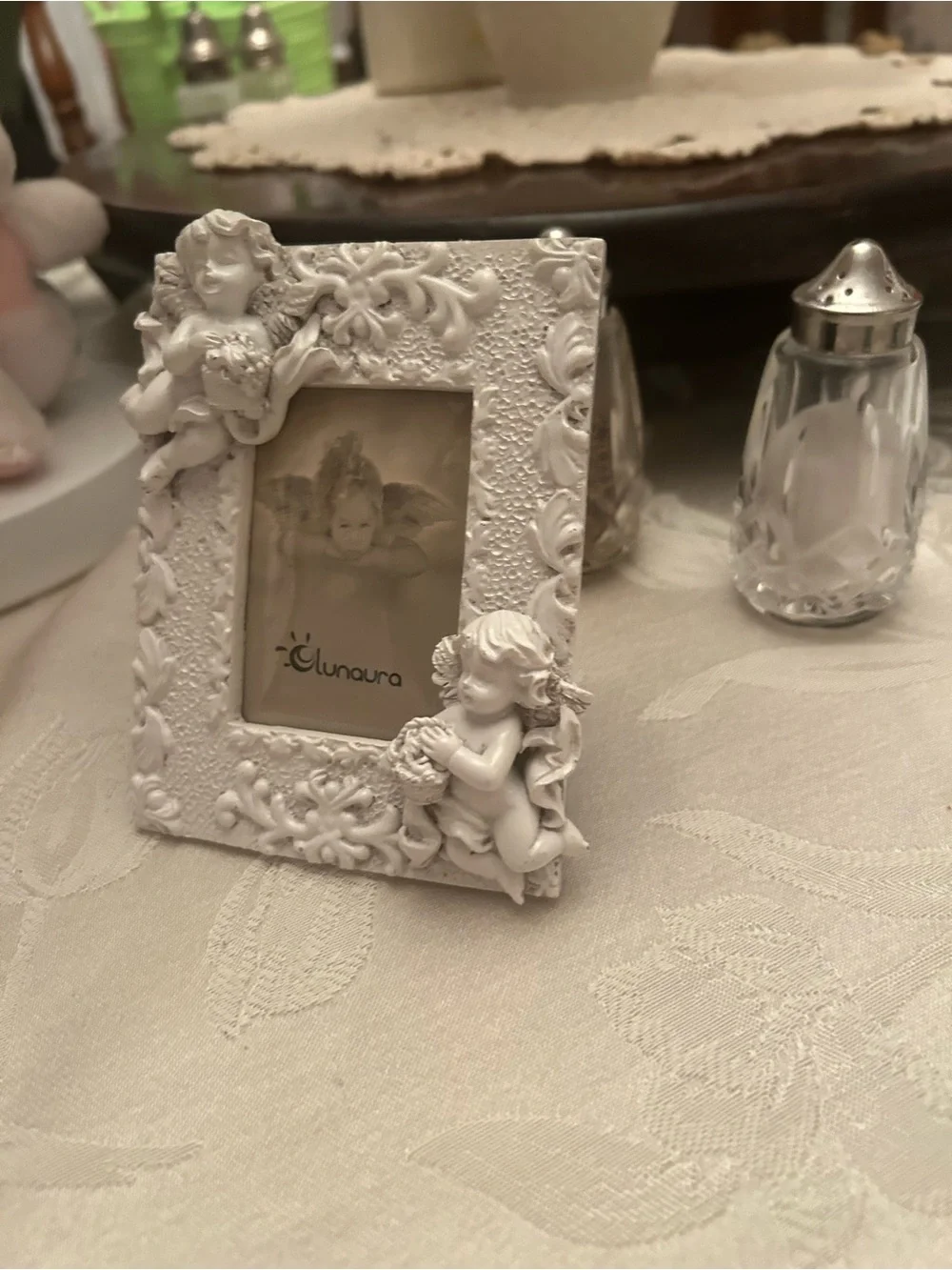 Vintage rustic shabby chic white cherub picture frame